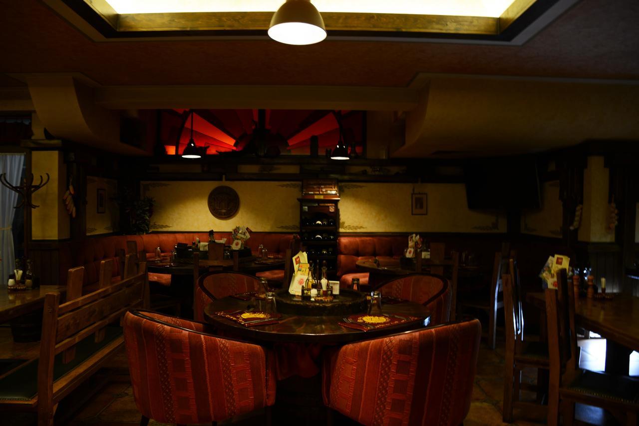 Diplomat Plaza Hotel & Resort Луковит Экстерьер фото