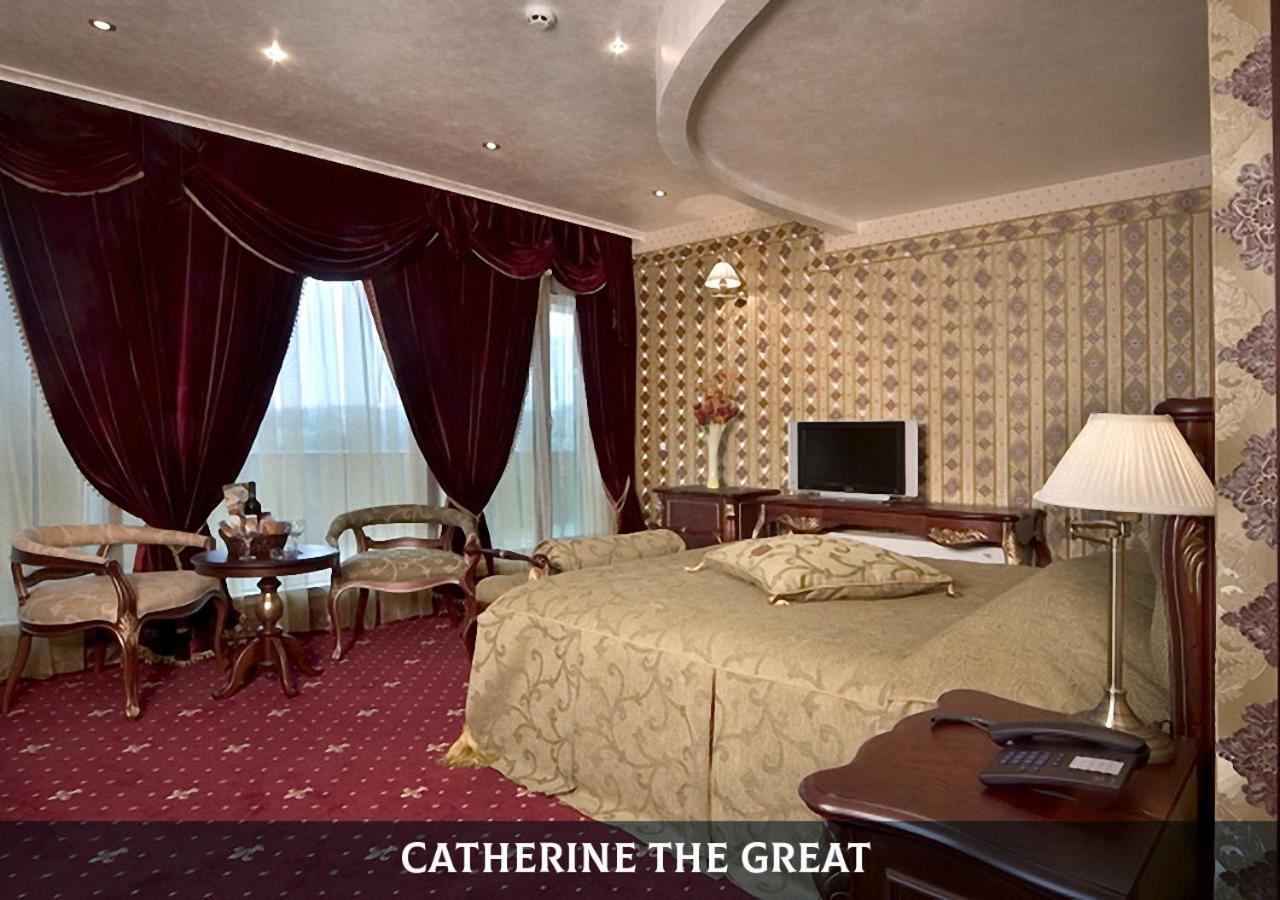 Diplomat Plaza Hotel & Resort Луковит Экстерьер фото